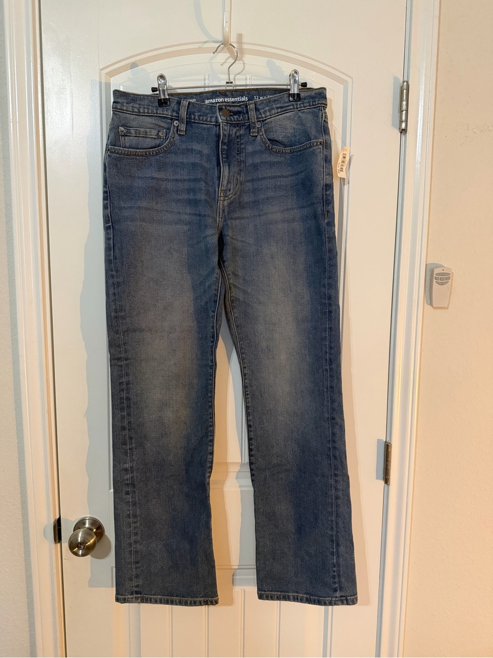NWT Amazon Essentials Men’s Classic Bootcut Straight Blue Jeans